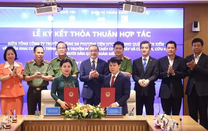 Tổng công ty VTC và UBND Quận Hoàn Kiếm ký kết triển khai chương trình tuyên truyền, phổ biến kiến thức pháp luật, kỹ năng phòng cháy, chữa cháy và cứu nạn, cứu hộ